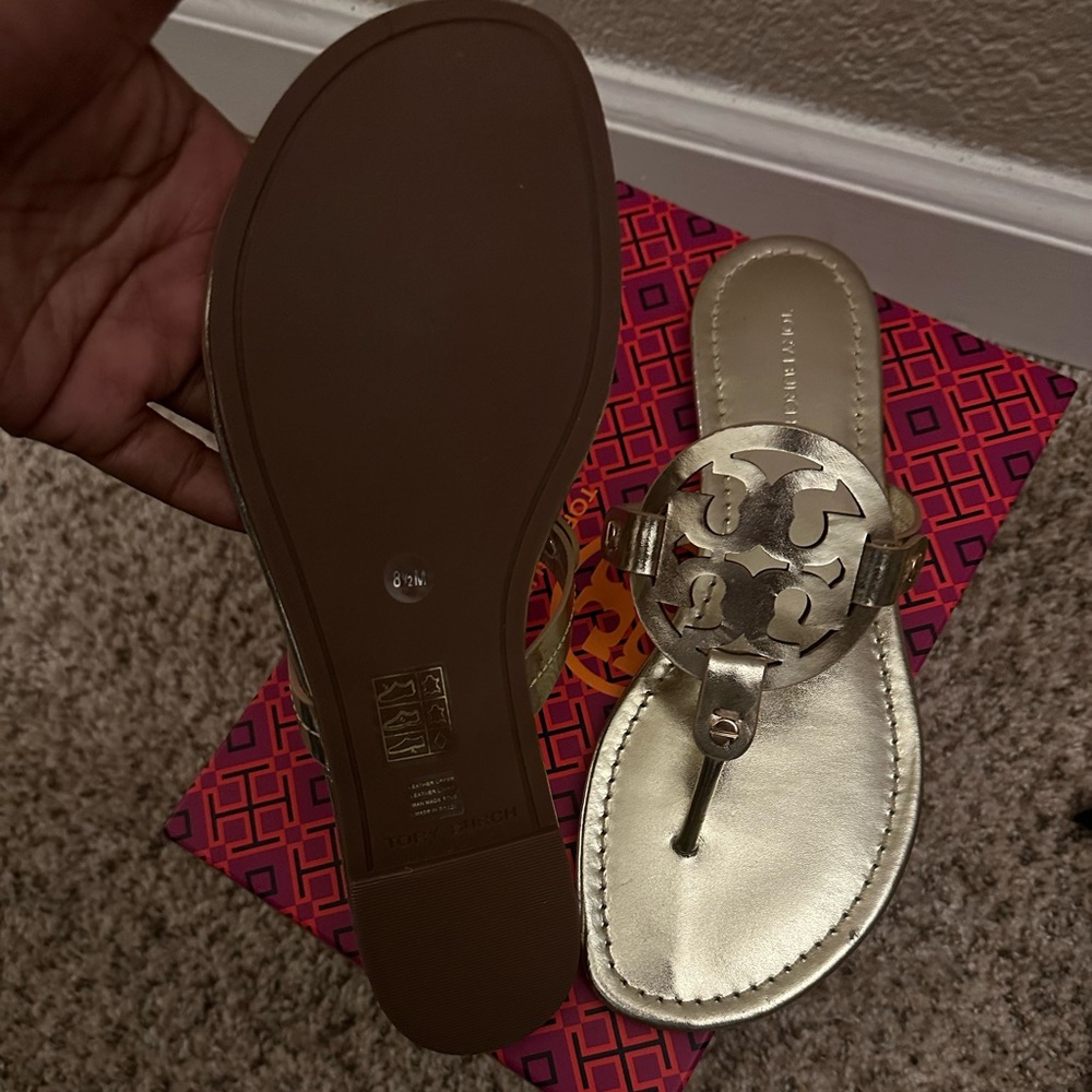 Tory Burch - Picture 5 of 8